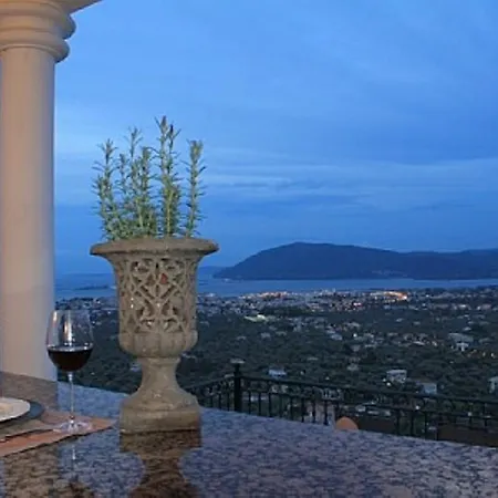 Palazzo Lemonia Apartment *