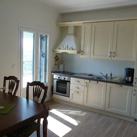 Palazzo Lemonia Apartamento Apolpaina